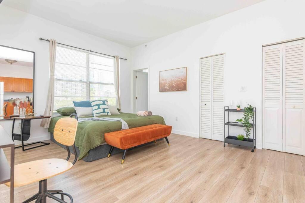 Apartamento Downtown 1-Br With Balcony - 5 Minutes To Wynwood Miami Exterior foto